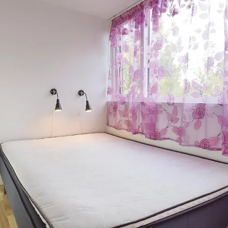 Three-bedroom In Casa vacanze *